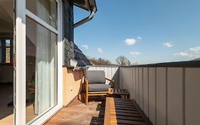 Premium Apartment - Ausblick - Kamin - Balkon - Smart TV - Kaffeevollautomat